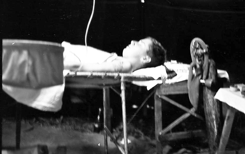 Sjukvårdsövning vid Göta Trängregemente 1957.