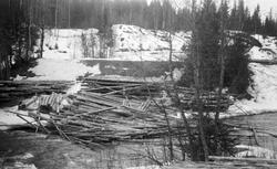 Tømmertillegging ved elva Vismunda i daværende Biri kommune 