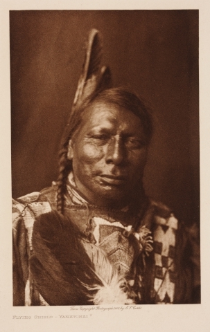 Portrett av Flying Shield fra Yanktonai-stammen.