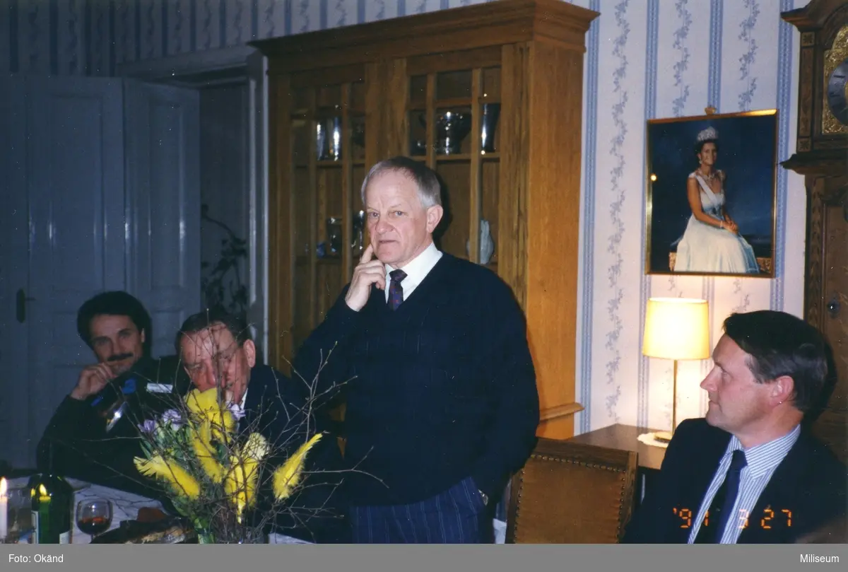 Gösta Lööws avgång, Husarmässen. Från vänster Jan Karlsson, Hans Petersson, Gösta Lööw (stående) och Björn Kronbladh.