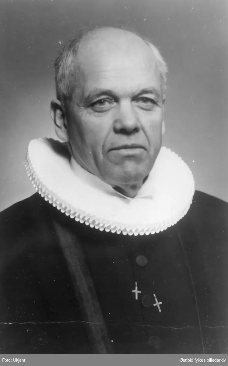 Portrett av Einar Sælid,  prest i Råde fra 1966 til 1974.