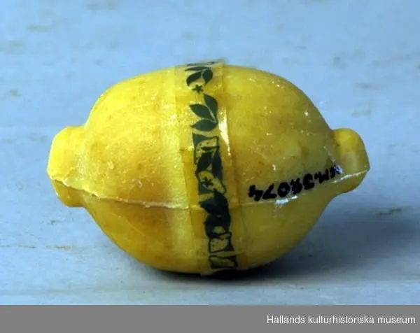 Tvål i form av en citron, gul. Märkt: "Gahns Lemon Verbena".