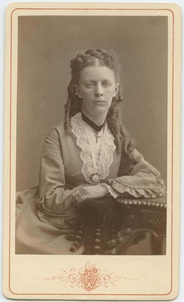 Porträtt på Brita Durling. Foto år 1873.