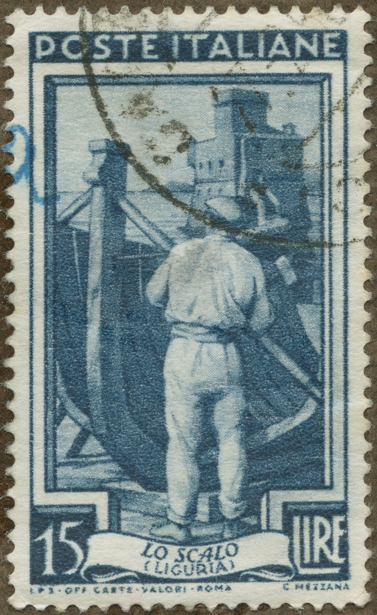 Frimärke ur Gösta Bodmans filatelistiska motivsamling, påbörjad 1950.
Frimärke från Italien, 1950. Motiv av Skeppsbyggare i Ligurien och fortet Rapallo i bakgrunden