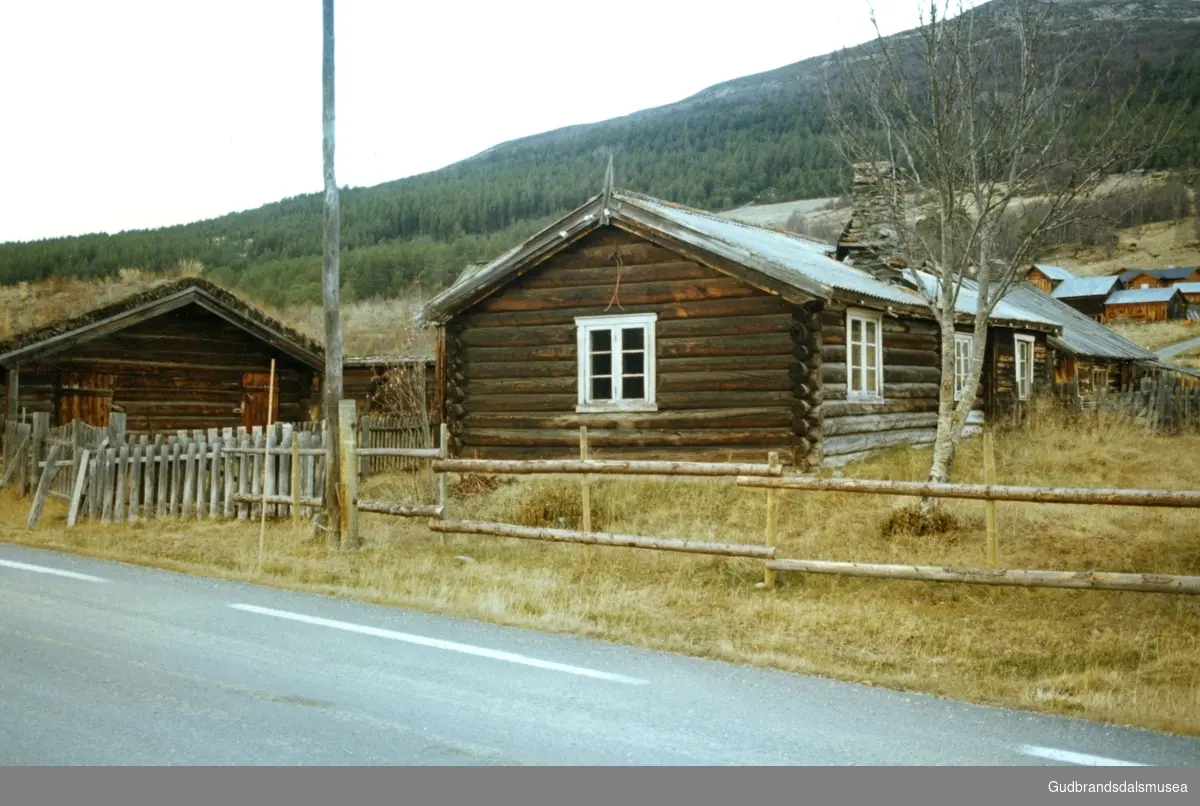 Norske gardsbruk 1998
Vangen søre (jf. Sandbu)
Randsverk, Vågå