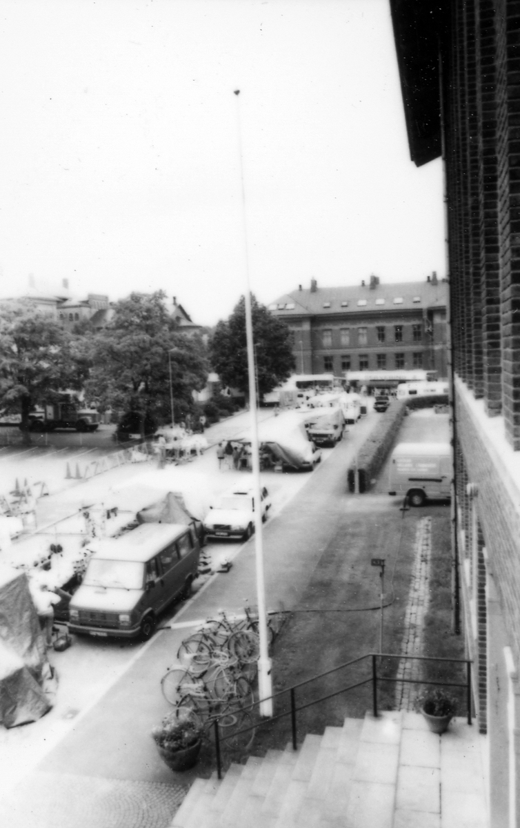 Laxivalmarknaden på Tollsgatan och övriga sidor om museet.