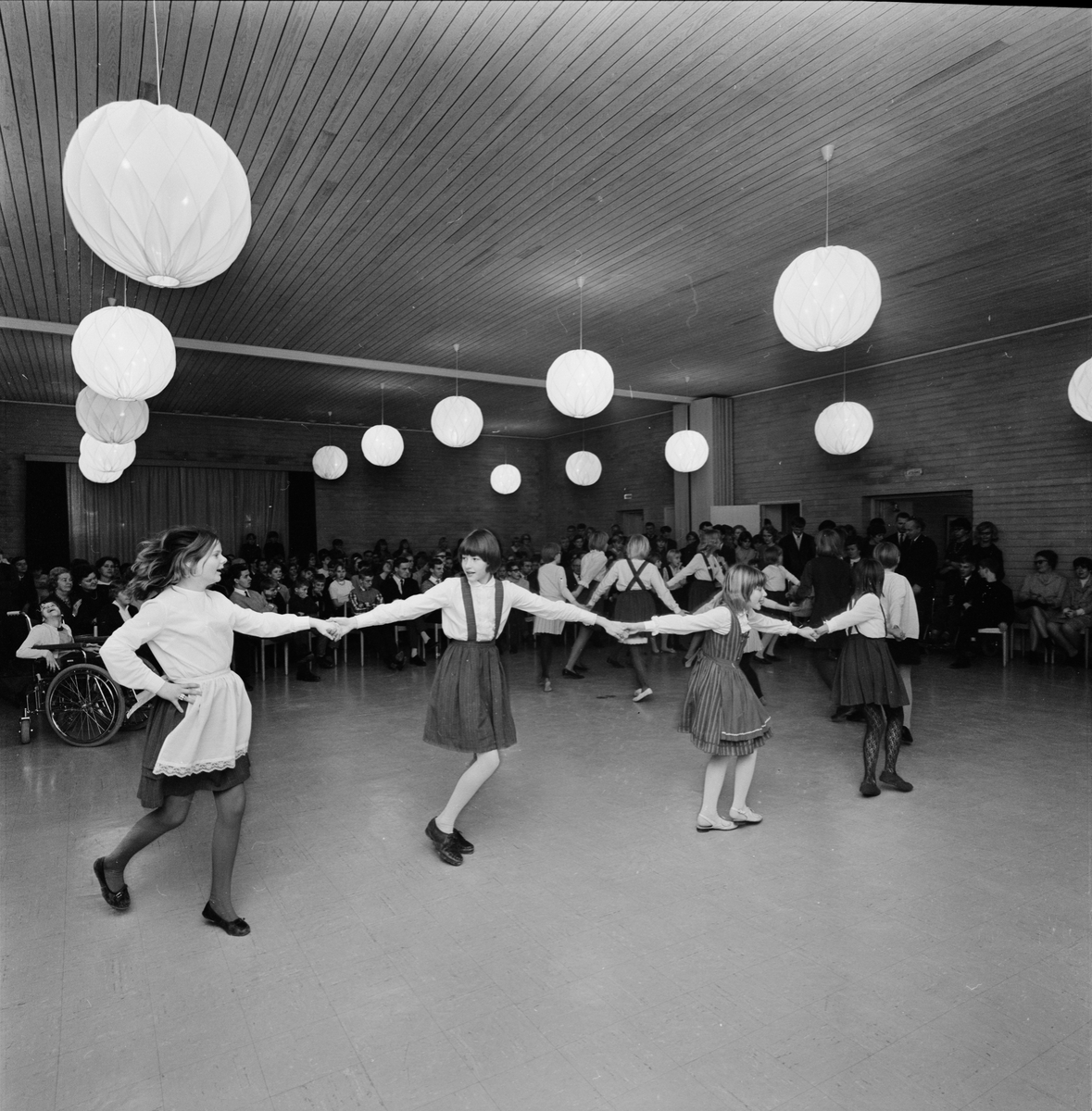Dans, Storgården, Gamla Uppsala 1966