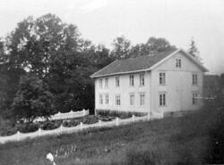 Bebyggelsen på Karlsrud før 1940, våningshus, bolig, framhus