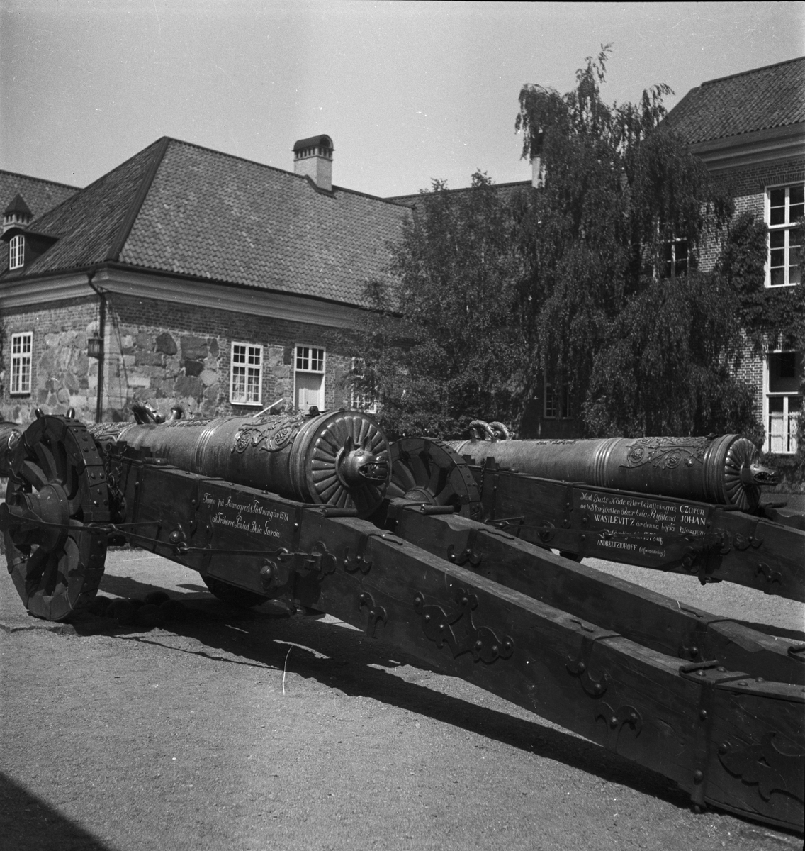 Kanoner vid Gripsholms slott, Mariefred 1936