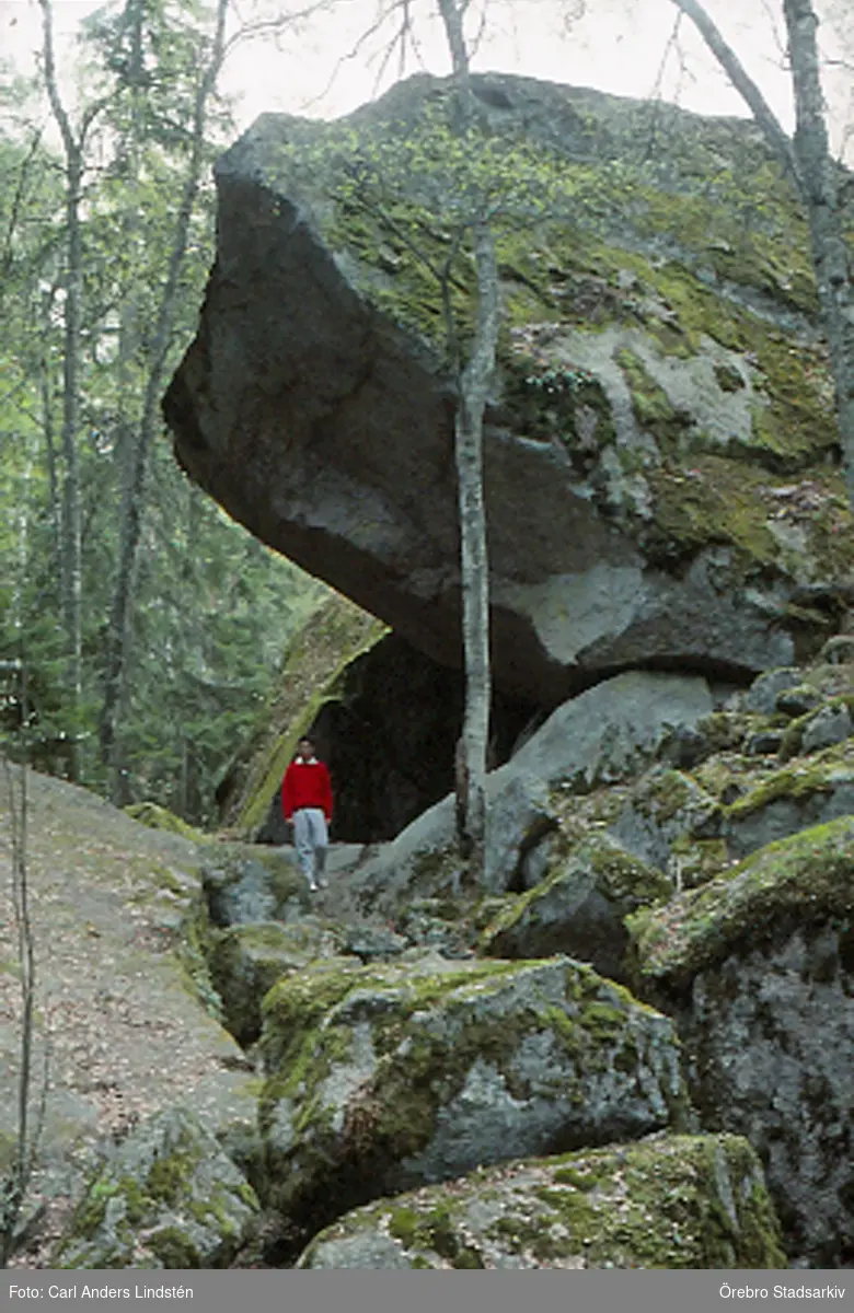 Man under Kungsstenen, Stenkälla i Tivedens Nationslpark, 1989 - Örebro