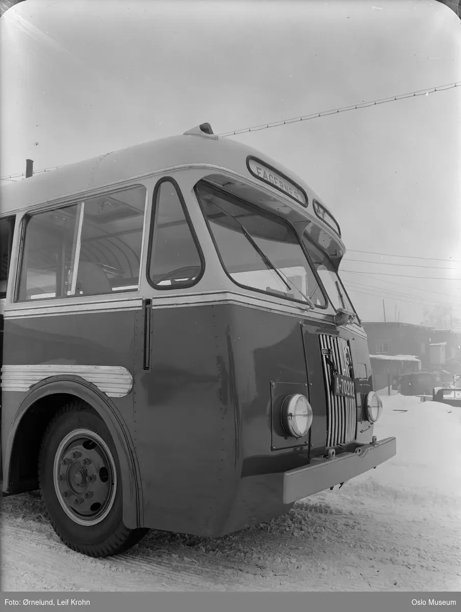 buss, front, skilt: Fagernes-Hønefoss, snø