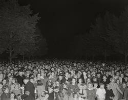 Stortingsvalget 1949. Folkemøte i Kampen park, 22. september