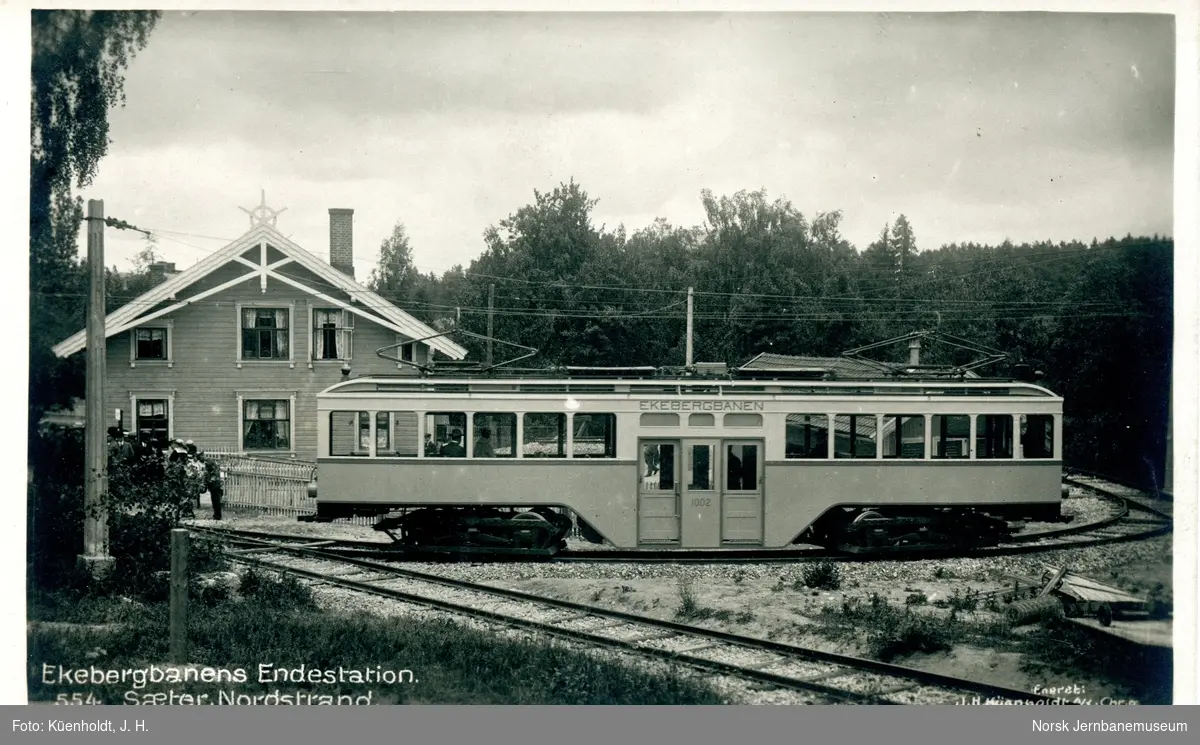 Ekebergbanens sporvogn nr. 1002 i sløyfen på endestasjonen Sæter, trolig kort tid etter åpningen i 1917