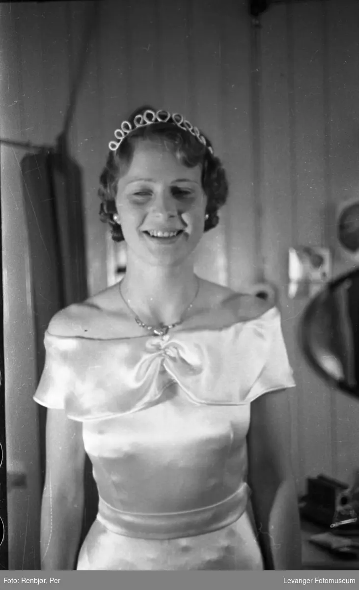 Kåring, kroning av Nord-Trøndelags prinsessen under byjubileet i 1936.