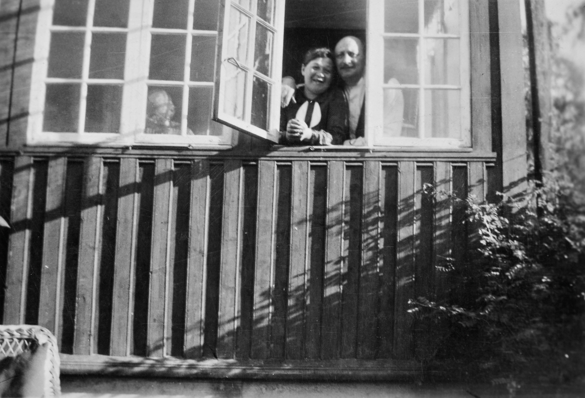 Esther Bekker og Moses Bekker på Vikhammer i 1938