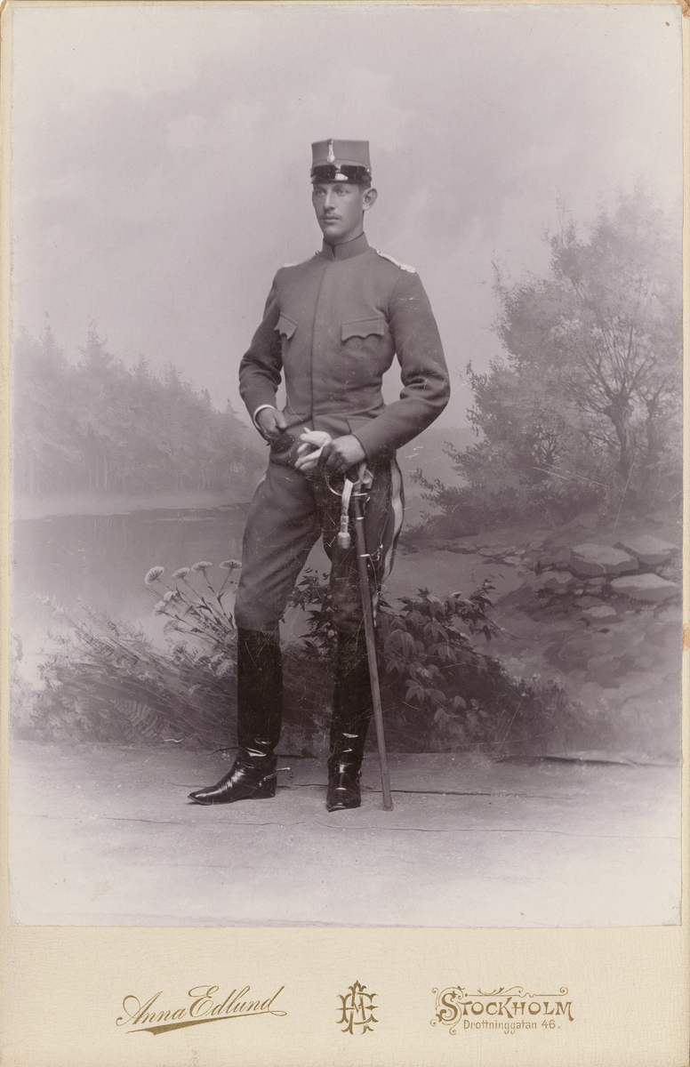 Porträtt av Carl von Horn, officersaspirant vid Livgardet till häst K 1.