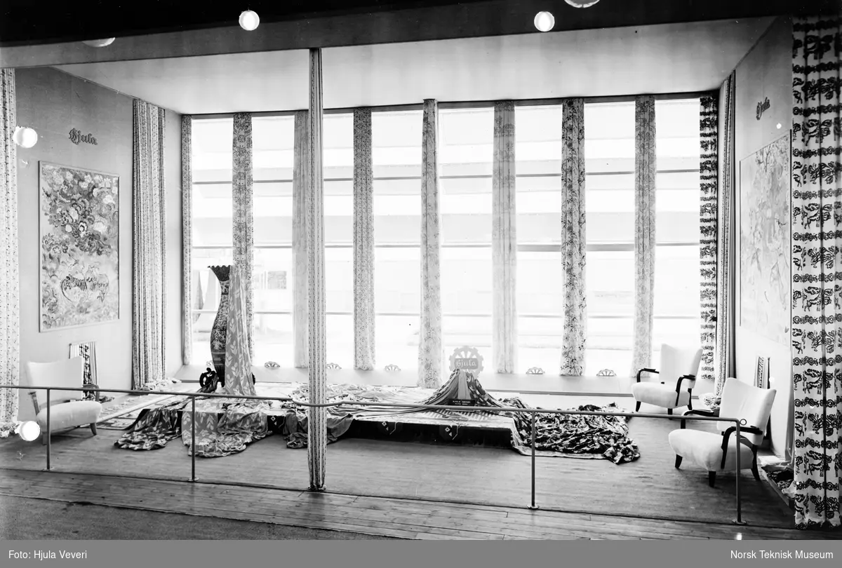 Vi kan-utstillingen, Oslo 1938. Utstillingsstand Hjula Væveri