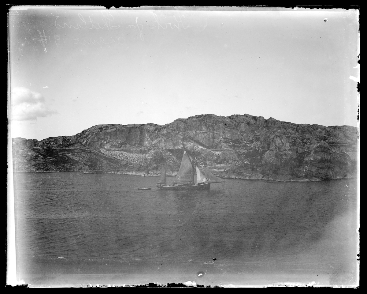 Kutter i Nordra Sundet ved Skjelbreid på Eigerøy