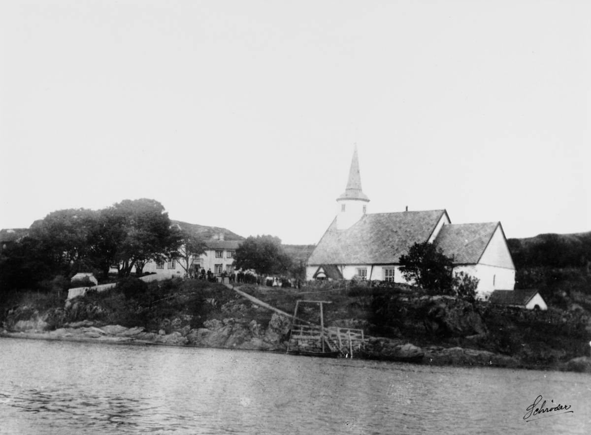 Dolm kirke og prestegård på Dolmøya, Hitra