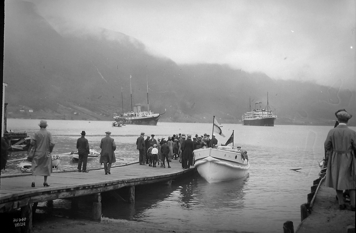 Prot: Stavangerfjords Nordkaptur, Aandalsnes, landing