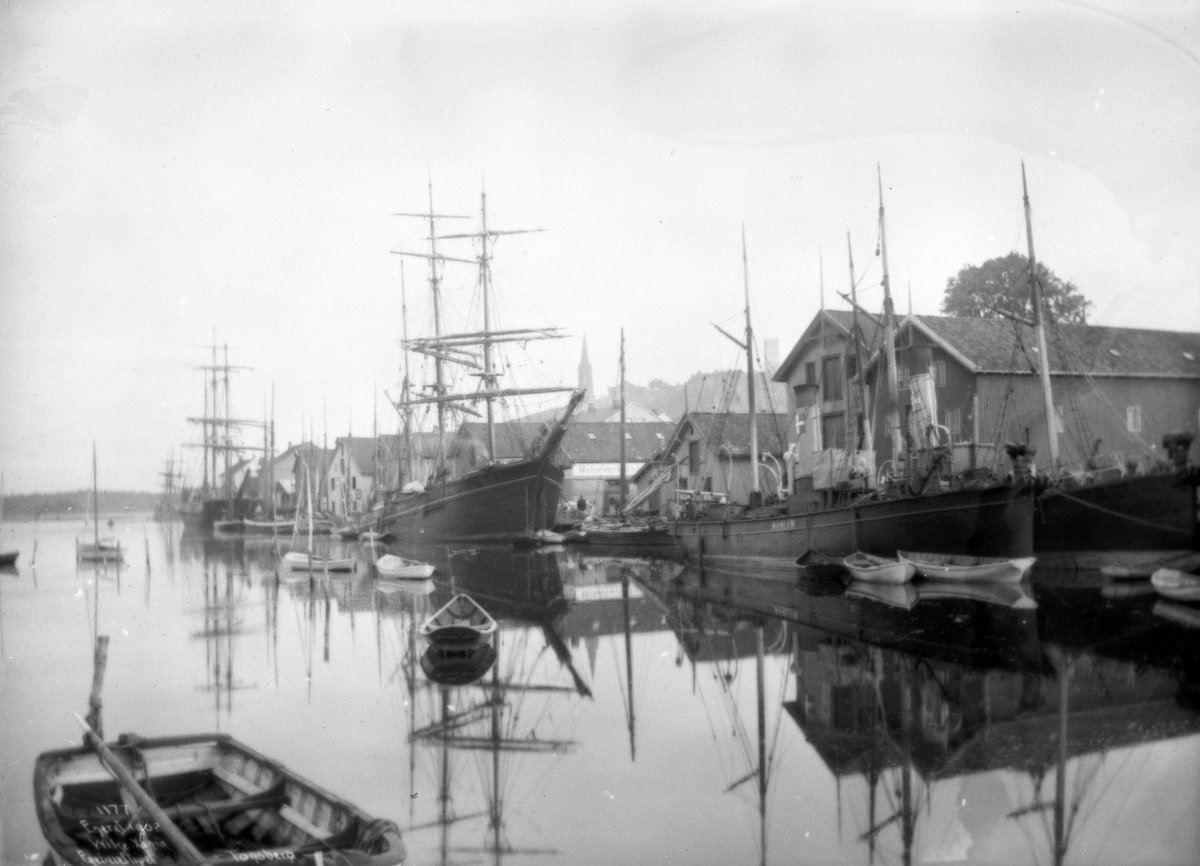 Tønsberg - Langs brygge, sept. 1902