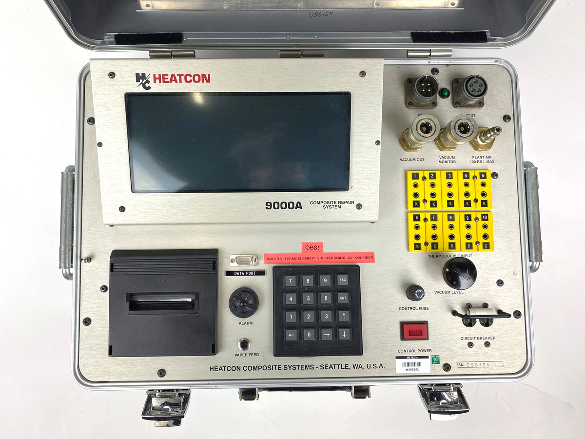 Heatcon HCS 9000A Single Zone Hot Bonder. För värmebakning av kompositmaterial samt varmlimning. Med manualer och värmemattor.