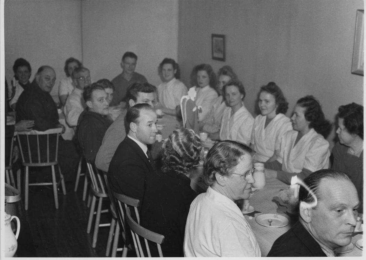 Luciafirande 1949. Personal F. Ahlgrens Tekniska fabrik i Gävle.
