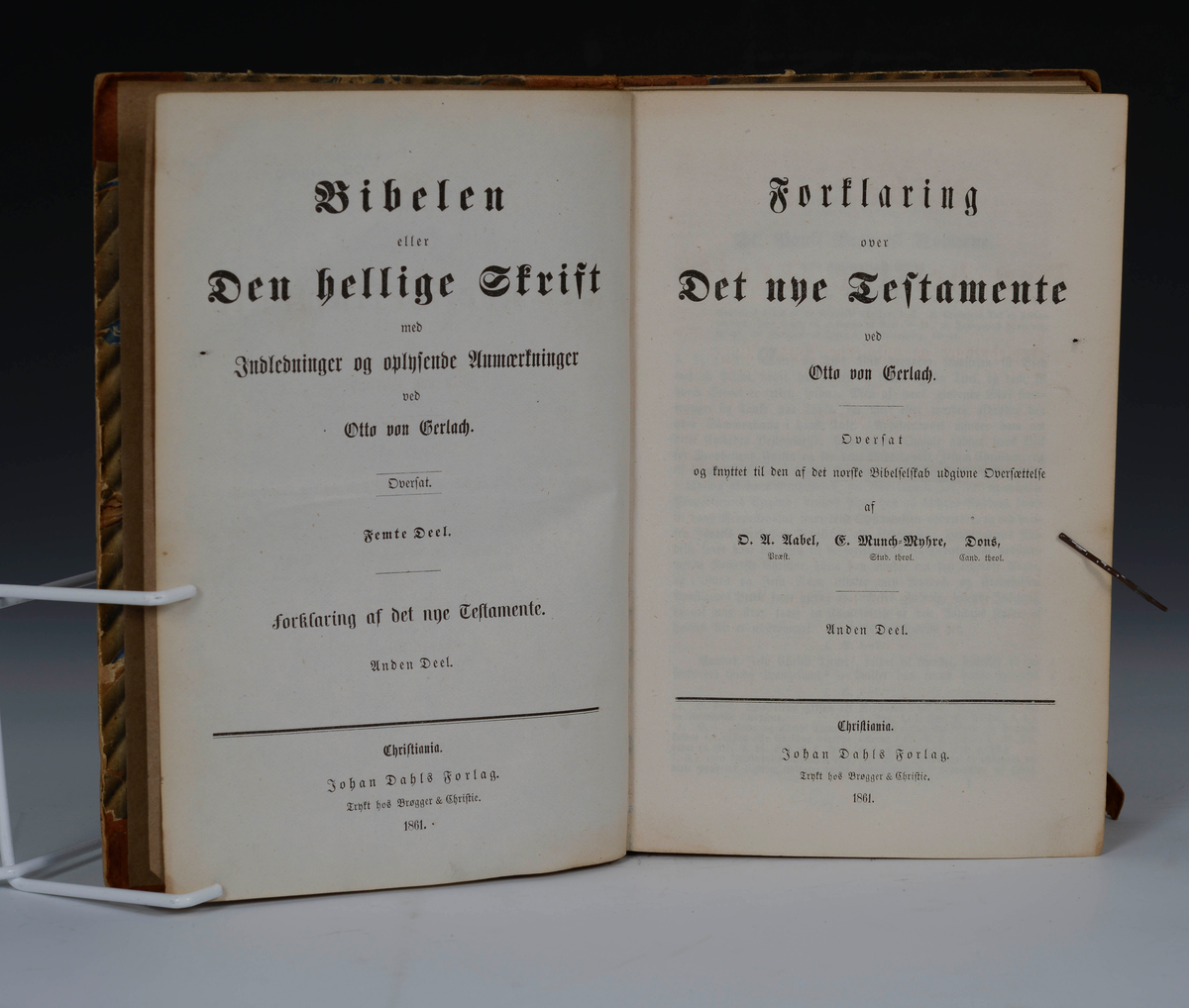 Gerlach, Otto von. Forklaring over det nye Testamentet overs. I-II. Chr. a. 1857-61 (Innb.)
