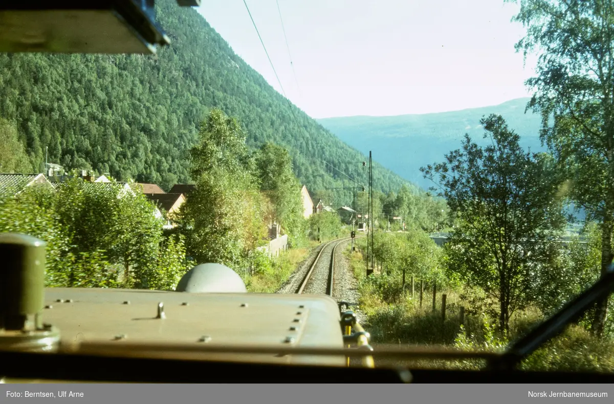 Ombord i Rjukanbanens elektriske lokomotiv nr. 10 mellom Rjukan og Øverland