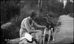 Birgit Piene med hund