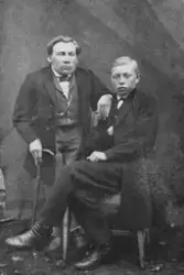 F.v.: Ola Nyhus (f. 1834) og Ole Elvesæter (f. 1852)