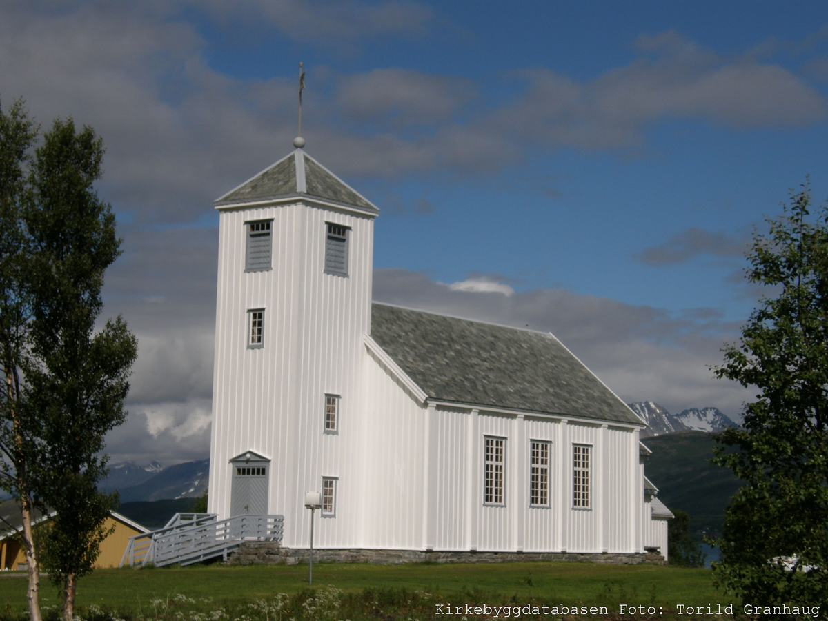 Ullsfjord kirke, Sjursnes