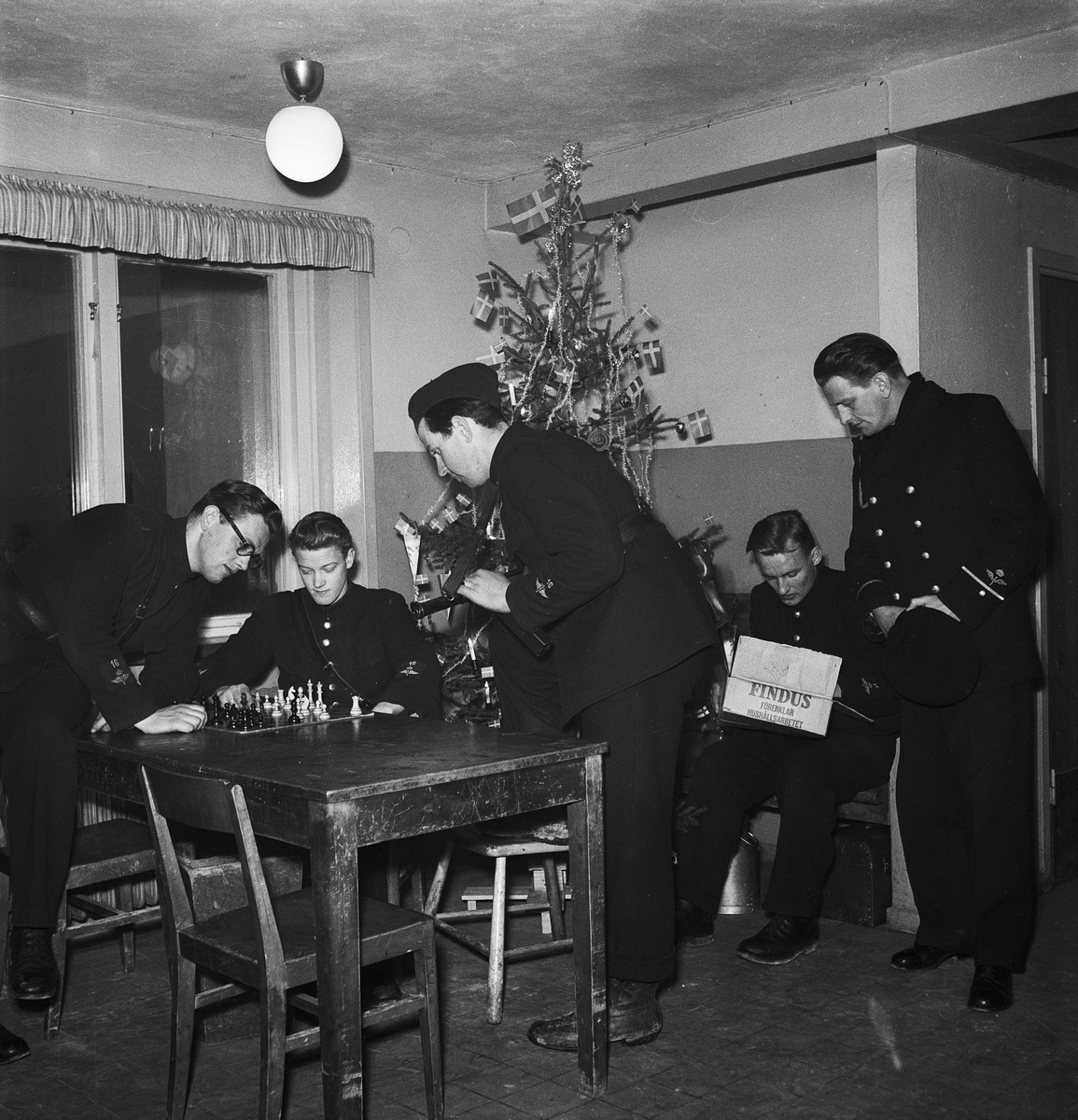 Män i uniform, Uppsala julen 1951
