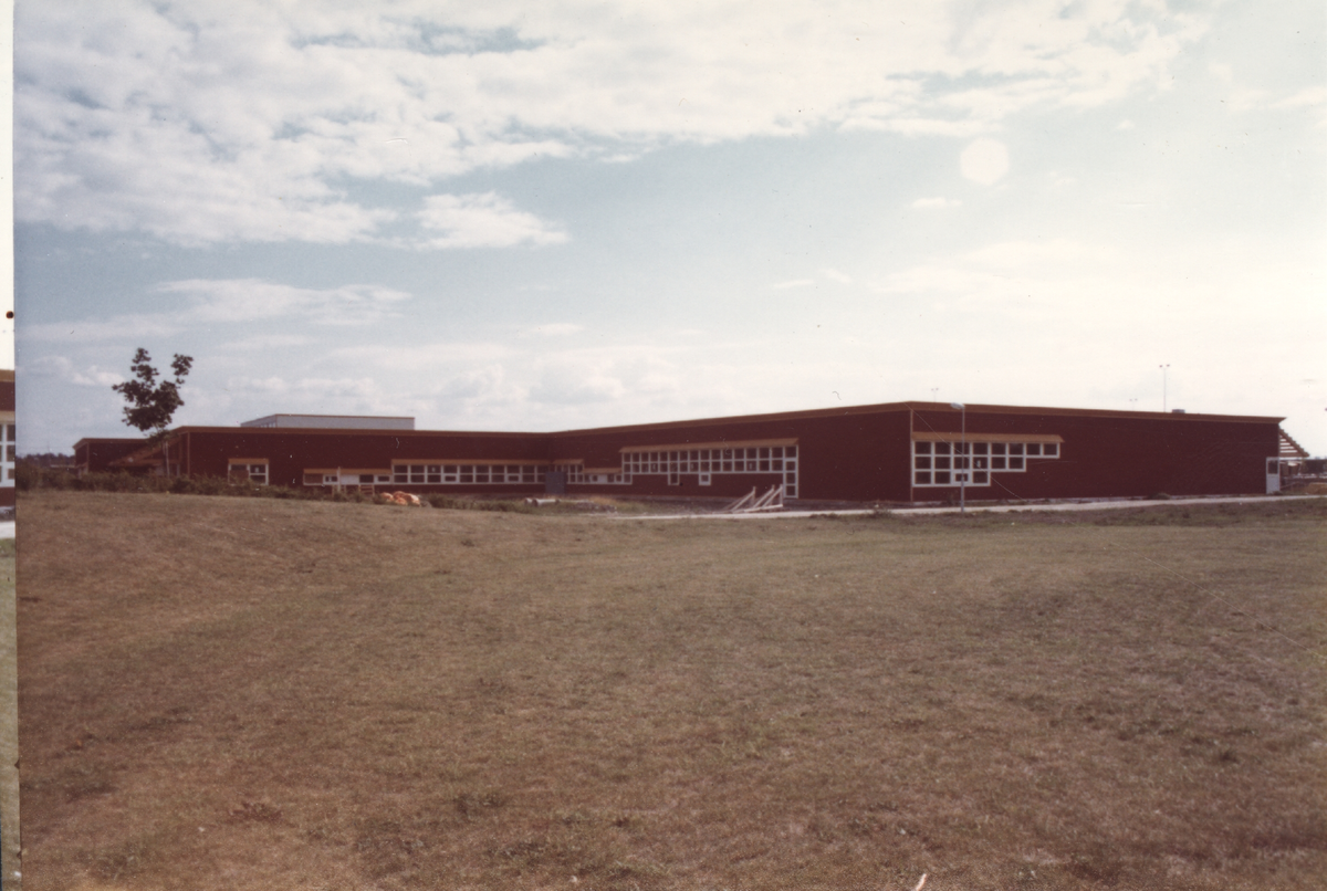 Rösegårdsskolan i Västerås, 1976