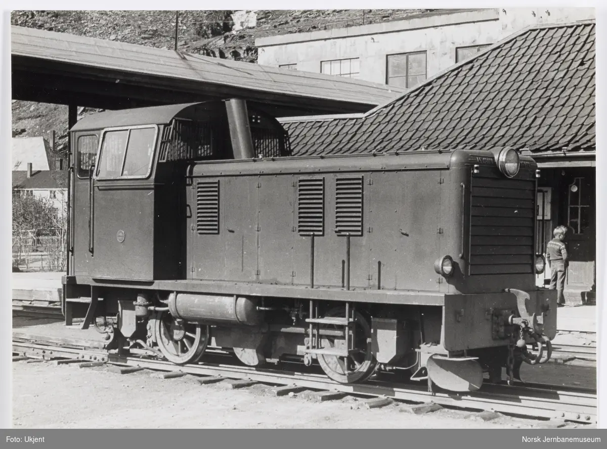Sulitjelmabanens diesellokomotiv TYR på Lomi stasjon