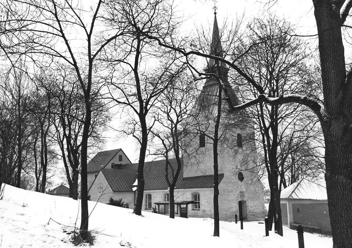 Brännkyrka kyrka i febr 1984. 
Foto: Stig Jonsson.
