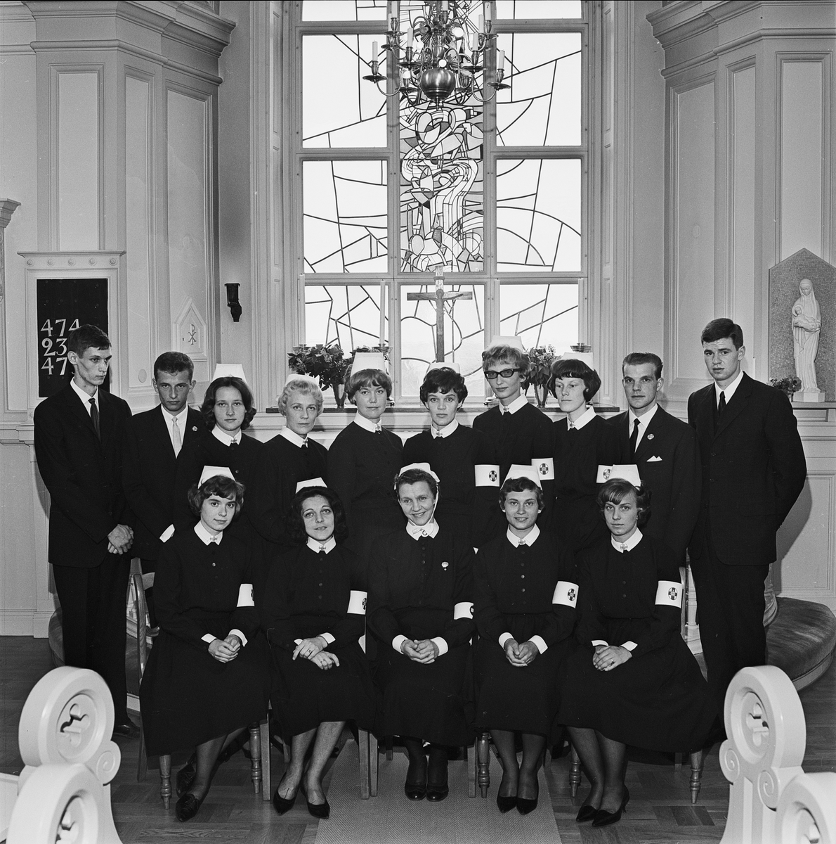 Gruppfoto i kapell på vårdare, Uppsala 1965