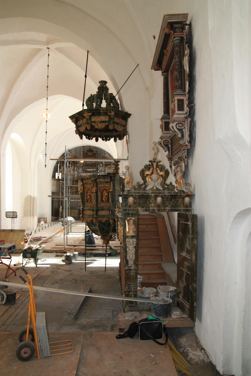 Invändig restaurering av Veckholms kyrka, Uppland 2010