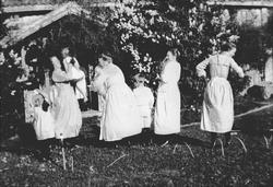 Selskap hos Ingeberg på Rustad.