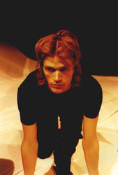 "Treet", med elever fra Nordic Black Theatres teaterskolen.K