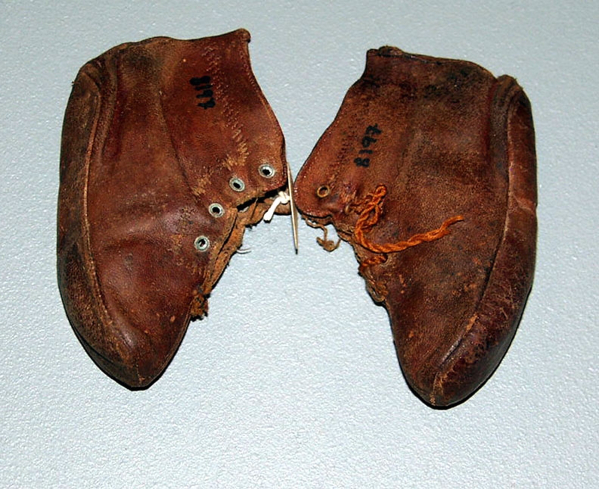 Form: Håndgjort barne tøffel-sko
