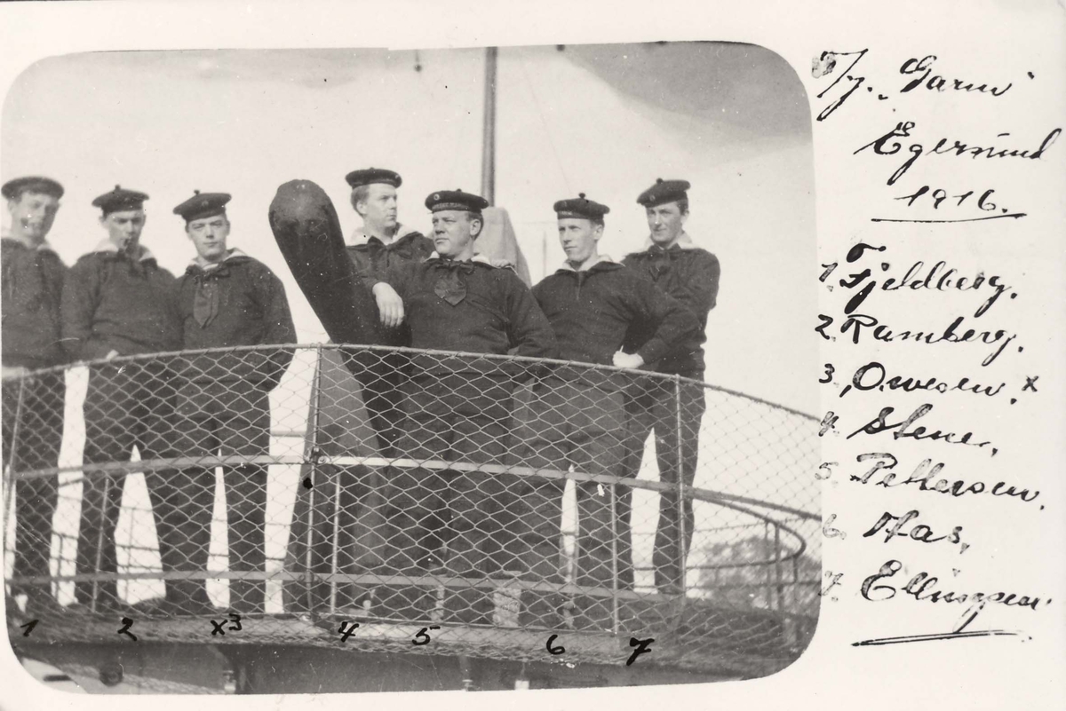 Menig personell på torpedojageren "Garm" i Egersund 1916