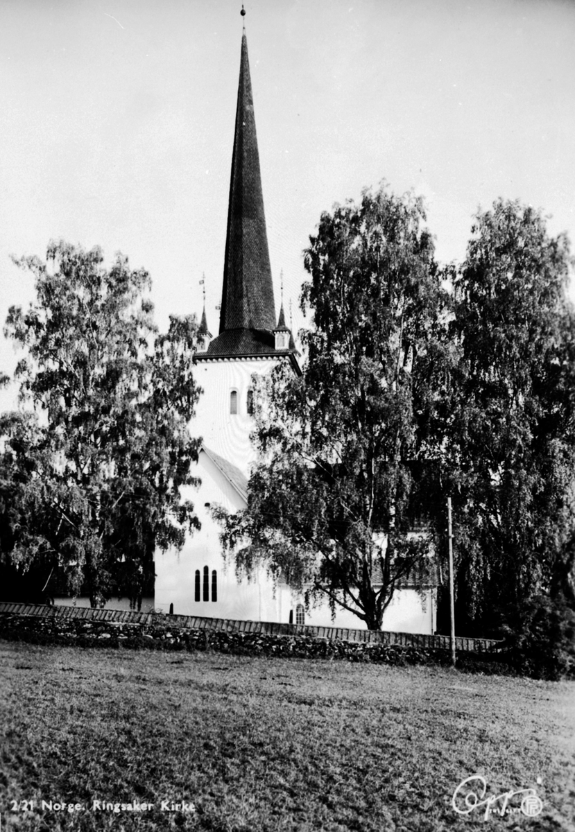 Eksteriør, Ringsaker kirke. Kirkegårdsmur.