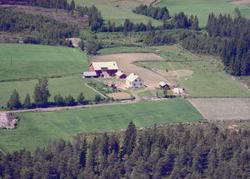 FLYFOTO UKJENT GARD I LØTEN