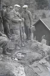 Skyttere ovenfor standplassen  på skytebanen til Løkken skyt