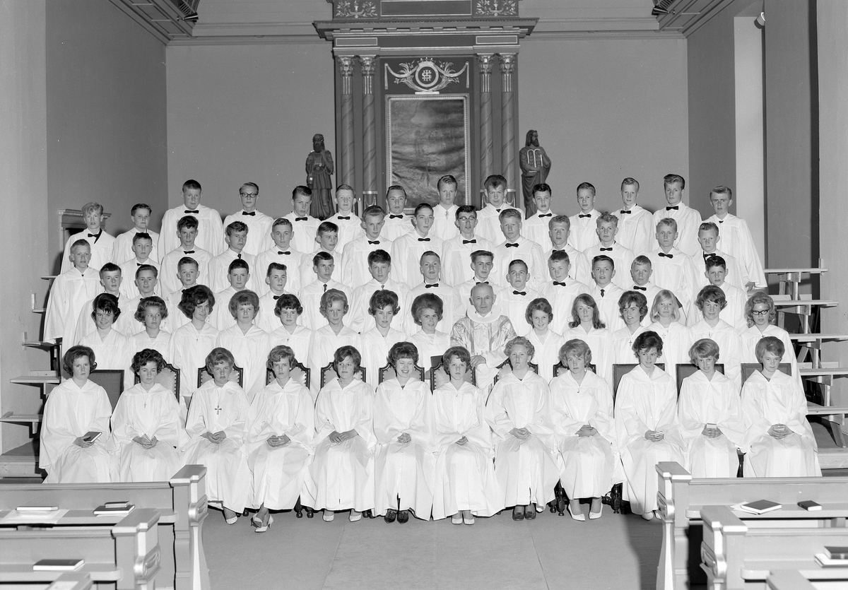 KONFIRMANTER I VANG KIRKE 1964 N Anno Domkirkeodden N 