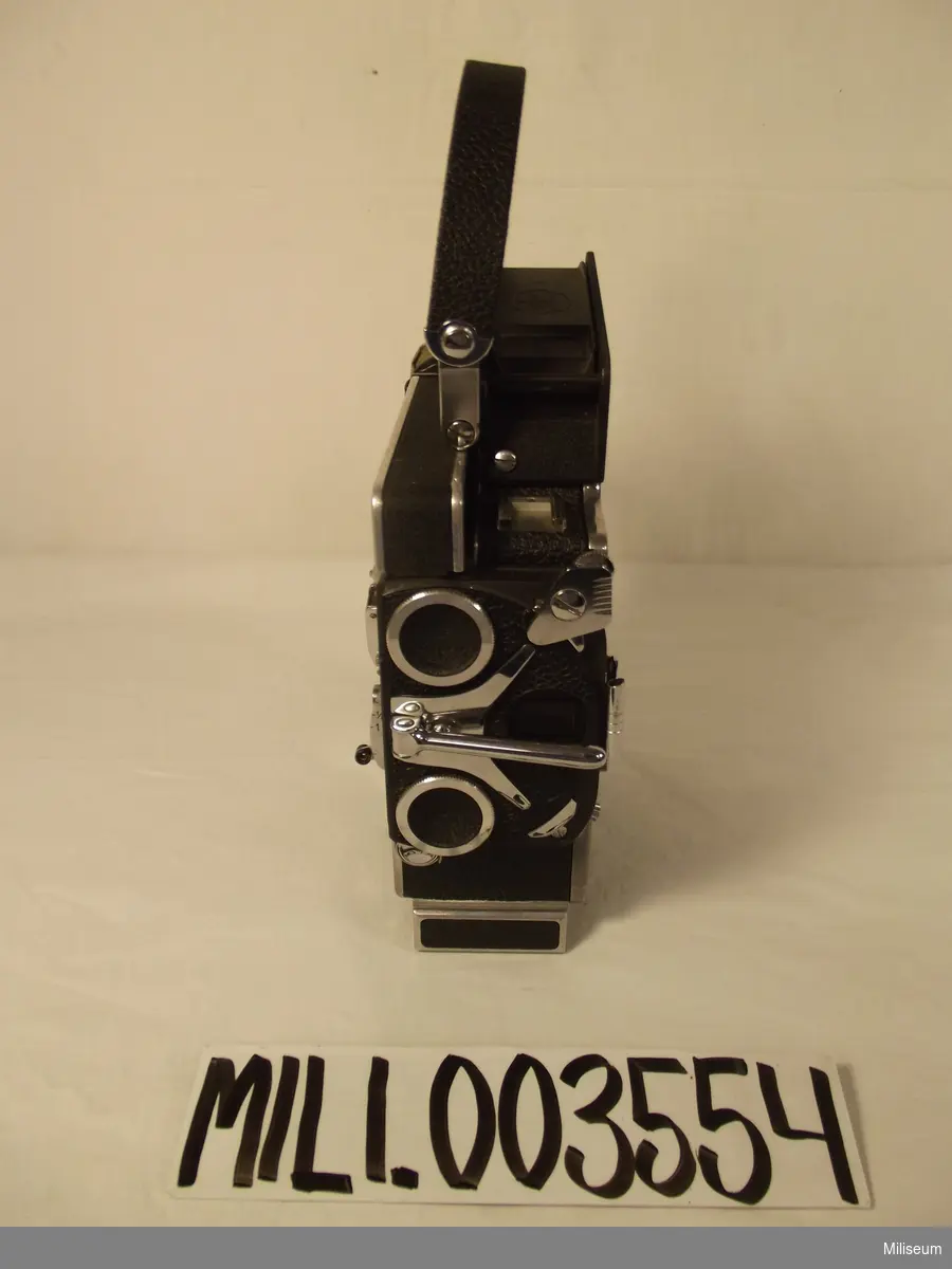 Filmkamera "Bolex H16 Reflex" producerad från 1935.