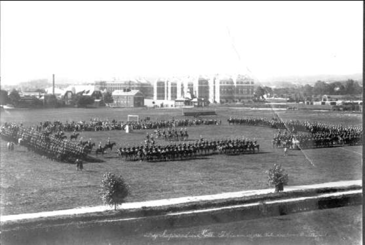 Kyrkoparaden den 18/9 1921 under regementsmötet.