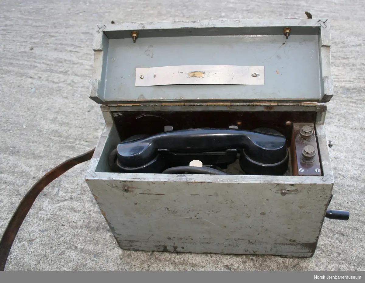 Telefonapparat i kasse