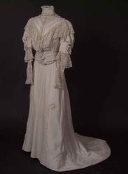 Kjoleliv, brudekjole